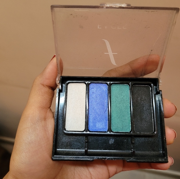 Eye Makeup (Used) - Picture 3 of 6